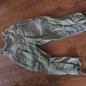 Ankle length maternity pants size small